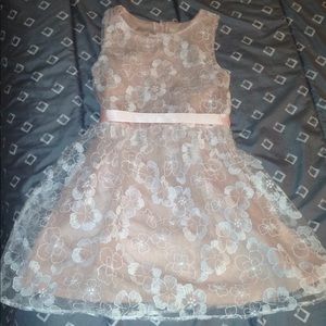 Beautiful Girl's sleeveless formal dress. NWT